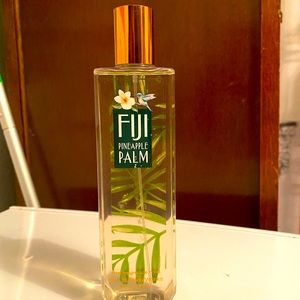 Bath and Body Works Fiji Pineapple Palm